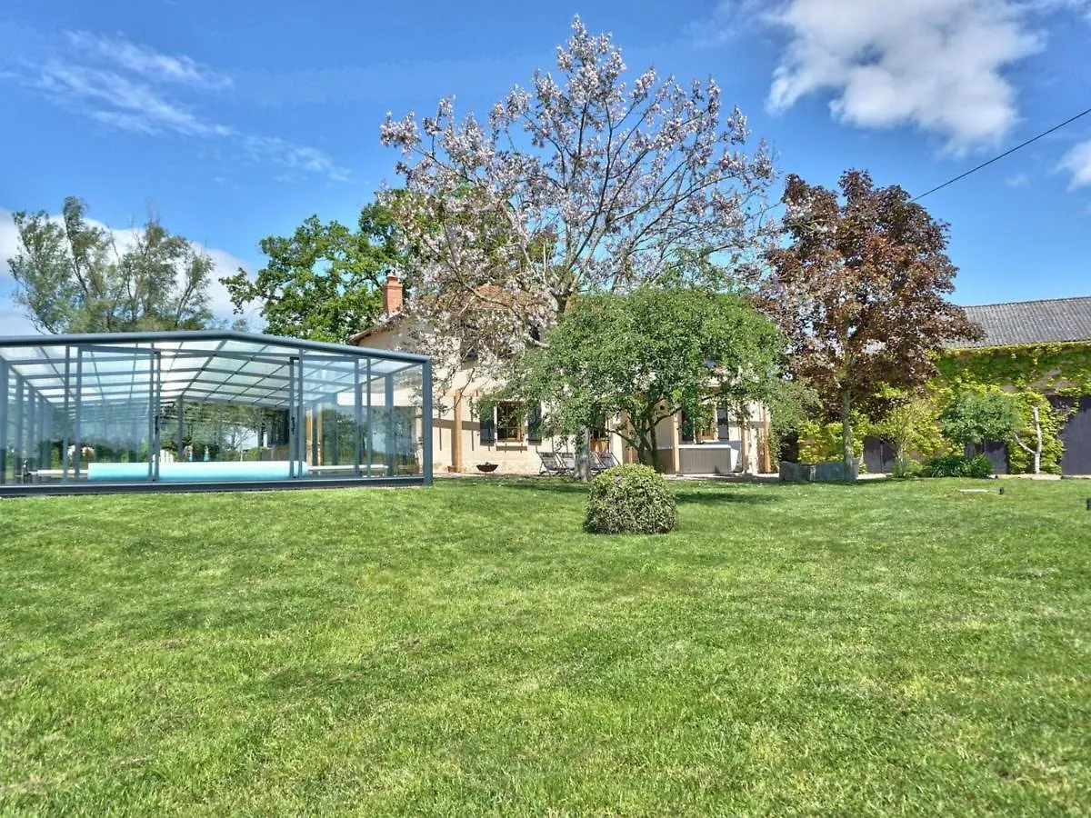 Holiday home Gite Familial 14 Pers. Avec Piscine Chauffee, Spa, Sauna, Terrains De Jeux Et Borne Electrique. - Fr-1-496-3 Vivans