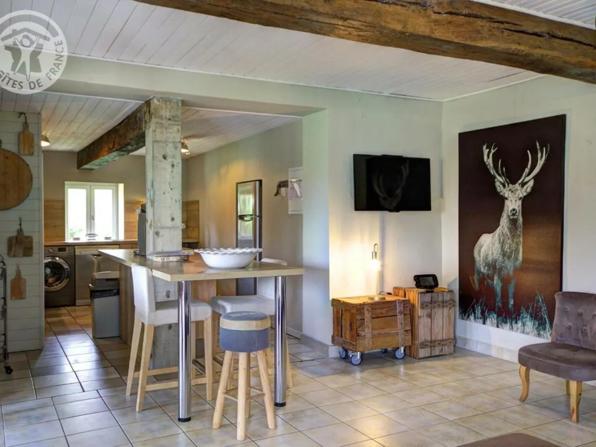 Holiday home Gite Familial 14 Pers. Avec Piscine Chauffee, Spa, Sauna, Terrains De Jeux Et Borne Electrique. - Fr-1-496-3 Vivans
